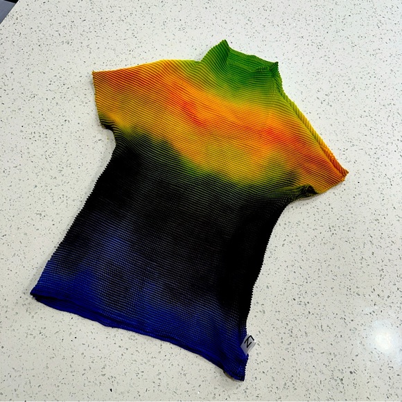 Viral Ombré Gradient Slinky Top O/S - Picture 2 of 4